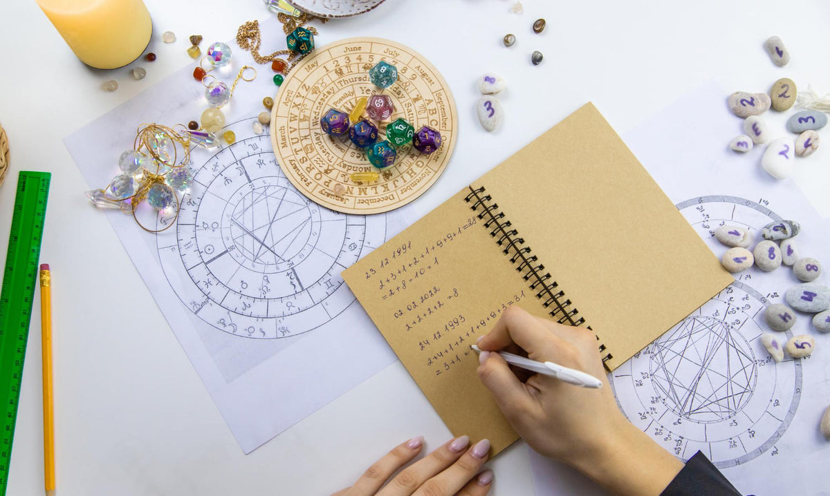 Gemini in the Fifth House: Expressing Joy Through Words & Ideas