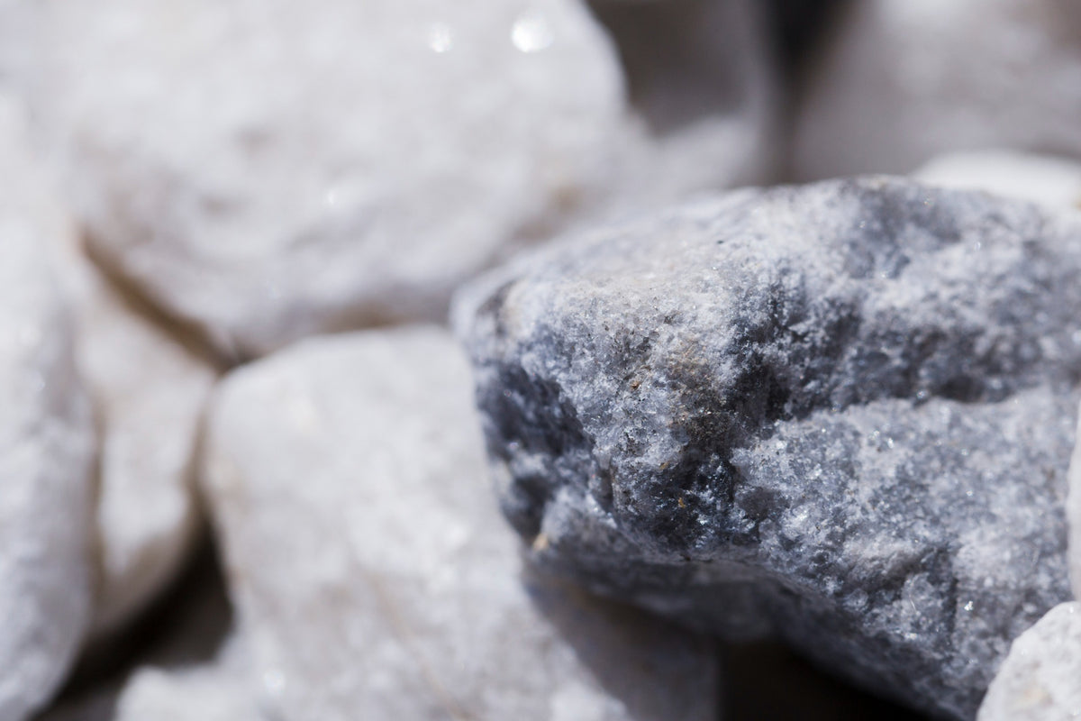 Clear Quartz and Smoky Quartz: Which Crystal Is Right for You?