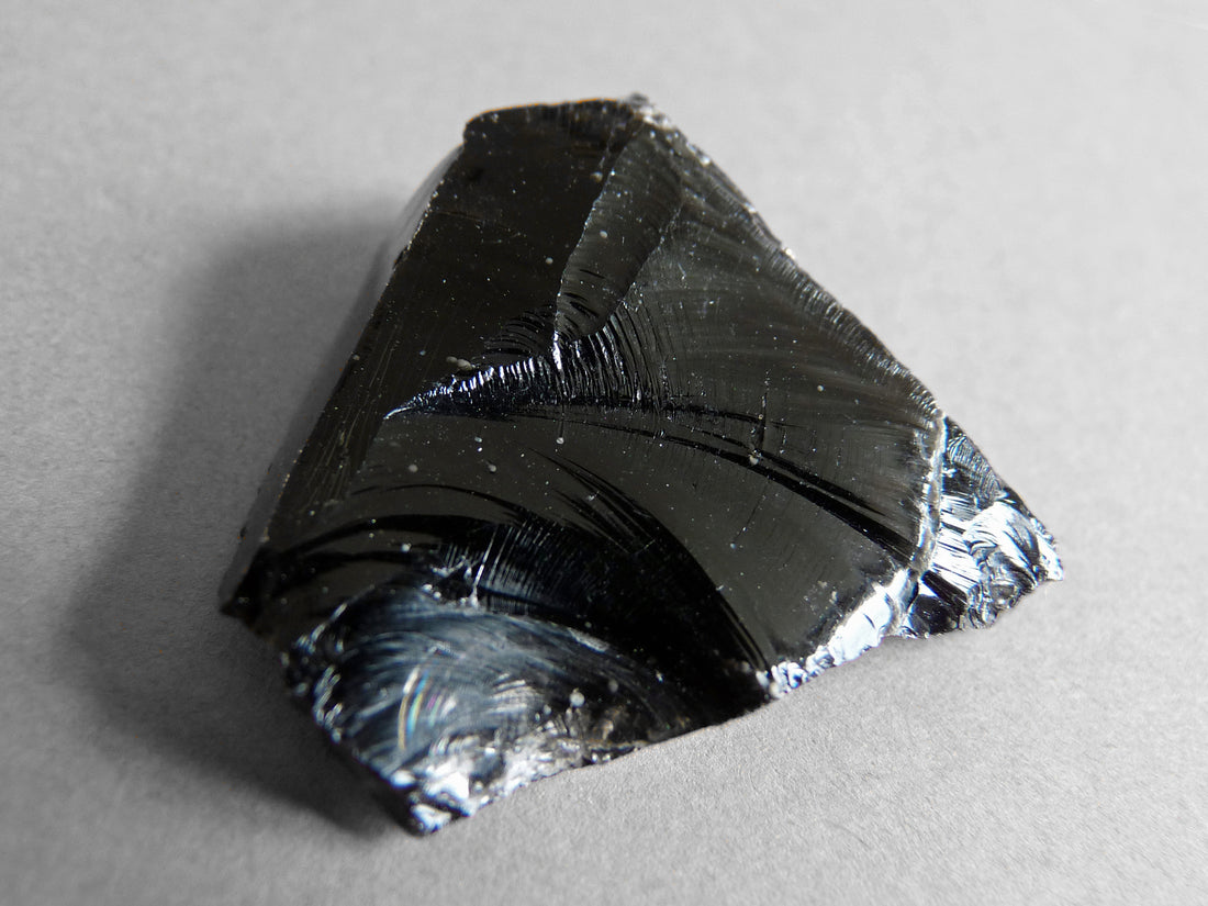 Black obsidian: Meaning, Healing properties, and Benefits