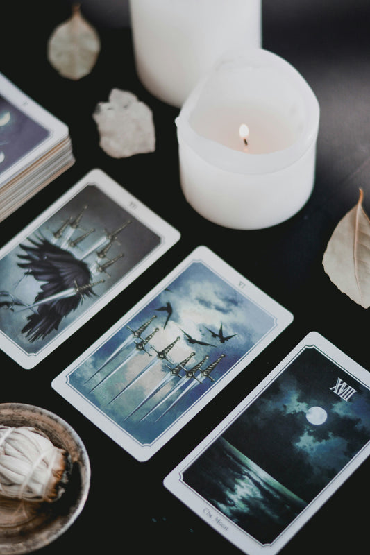 Crystals to Enhance Oracle Card Readings | Must-Have Stones