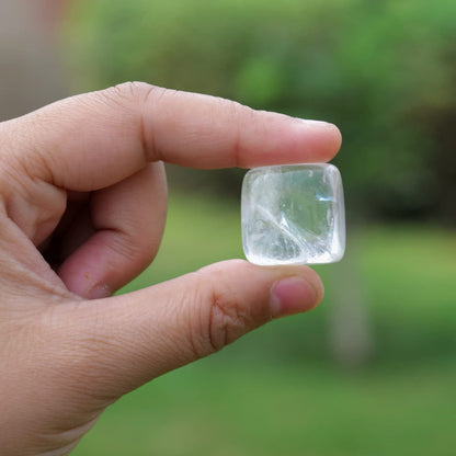 Tumbled Clear Quartz Crystal Crystal For Healing & Meditation (500Gm)